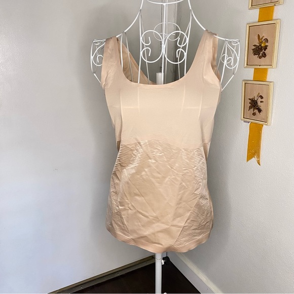 SPANX Shapewear for Women Thinstincts Tank - Picture 2 of 4